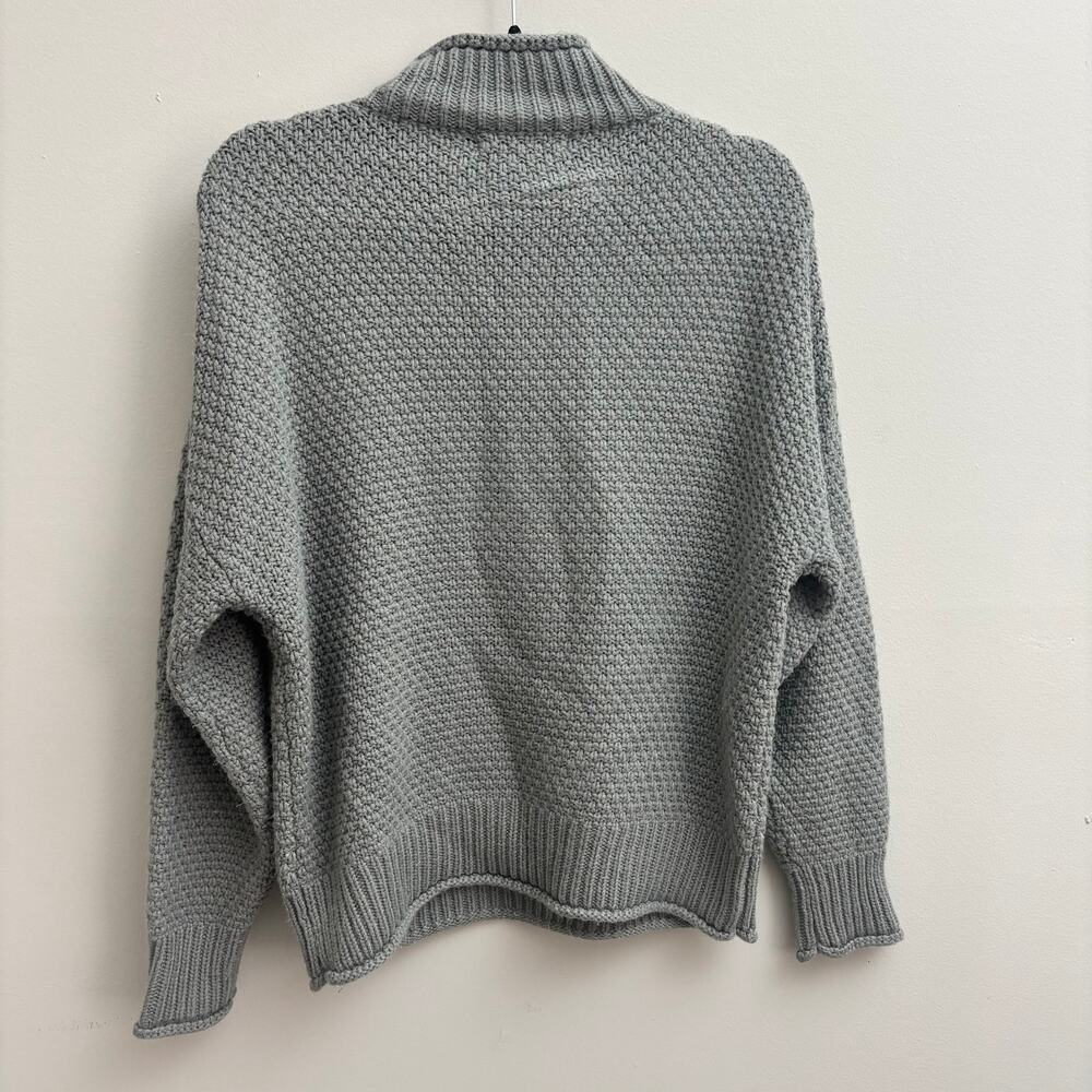 Gray Roll Mock Neck Heavy Knit Classic Minimalist Pullover Sweater Womens Size M - Picture 6 of 8